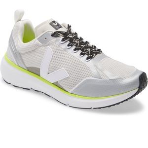 Veja alveomesh sneakers